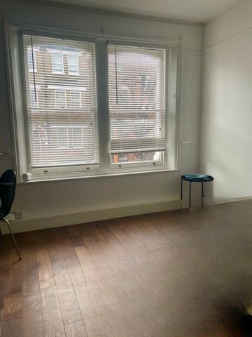 1 Bed Flat, London, W3 - Photo 4