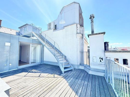 ERSTBEZUG NACH SANIERUNG | TERRASSENTRAUM | EXKLUSIVE DACHGESCHOSSWOHNUNG | HELLE 4 ZIMMER | TOPLAGE - Photo 1