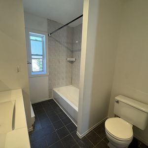 Grand Appartement Lumineux Sur 2 étages - Photo 3