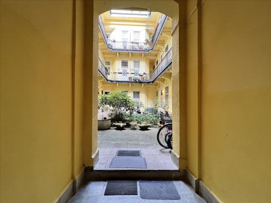 Kiadó felújított lakás - Budapest VI. kerület - Fotó 1