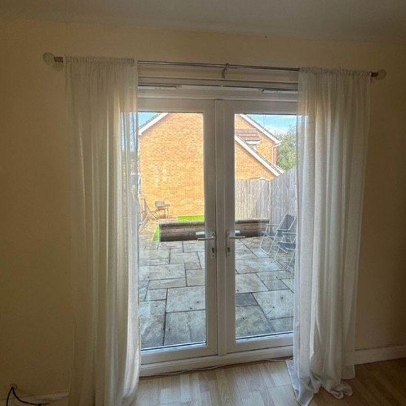 2 bedroom house to rent - Photo 1