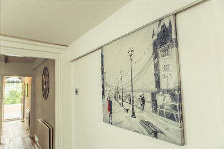 Guildford Park Road, Guildford, Surrey, GU2 7NA - Photo 3