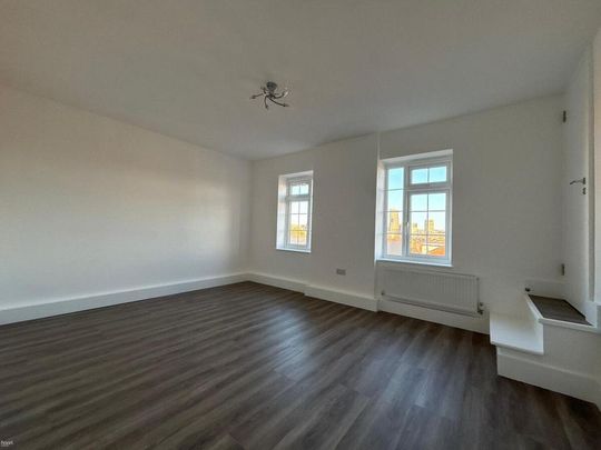 3 bedroom townhouse to rent - Photo 1