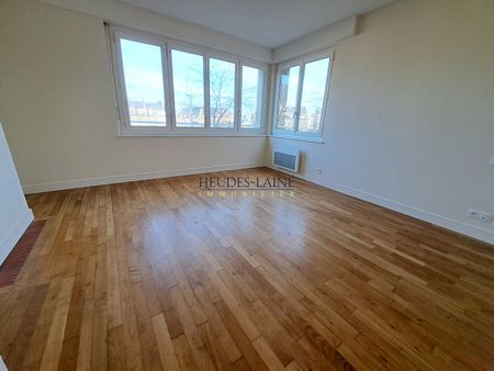 Location Appartement 3 pièces 70m² AVRANCHES 50300 - Photo 4