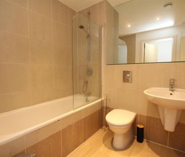 Waterloo Apartments, Leeds City Centre, LS10 1JA - Photo 2