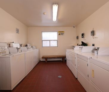 For Lease - 33 Central Parkway Unit# 504, Mississauga, Ontario - Photo 6