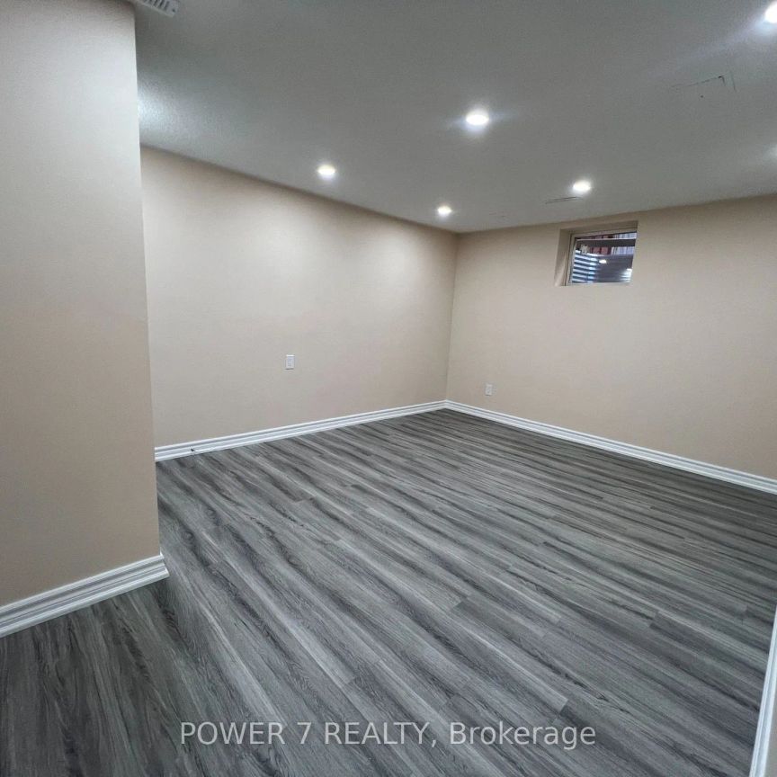 Detached Home For Lease | N9231725 - Photo 1