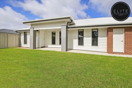 35b Bevington Bend, Lavington - Photo 3