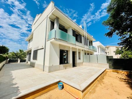 88 Av. Centre, Can Picafort, Balearic Islands 07458 - Photo 4