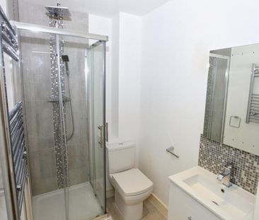 18 Geneva House - Photo 6