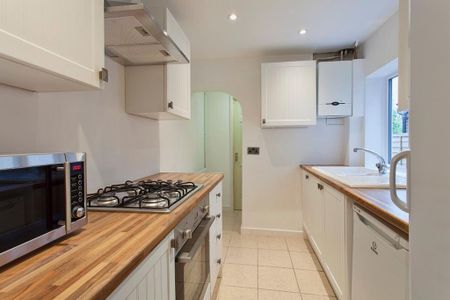 3 bedroom terraced house to rent - Photo 2