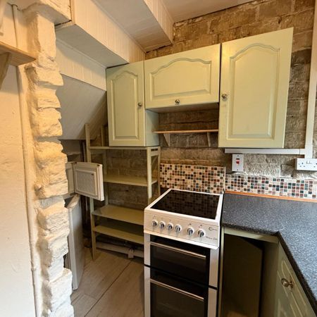 2 bedroom terraced house to rent - Photo 3