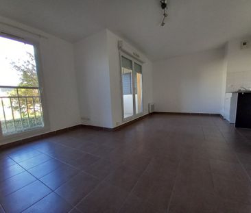 Location Appartement 1 pièce 31m² AIX EN PROVENCE 80ème - Photo 2