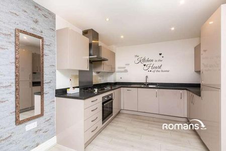 Stevens Way, Church Crookham, Fleet, Hampshire, GU52 - Photo 3