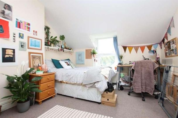 Combe Park, Bath, BA1 - Photo 1