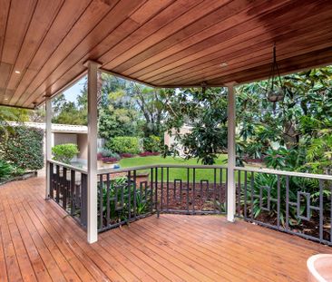 CHARMING FAMILY HOME! - Photo 4