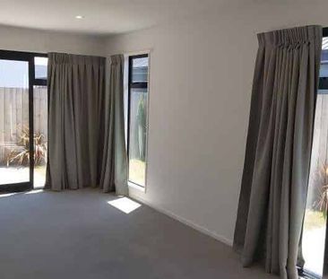 Convenience in Spring Grove - Photo 4