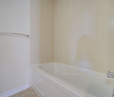 For Lease - 396 Thomas Phillips Drive, Aurora, Ontario - Photo 4