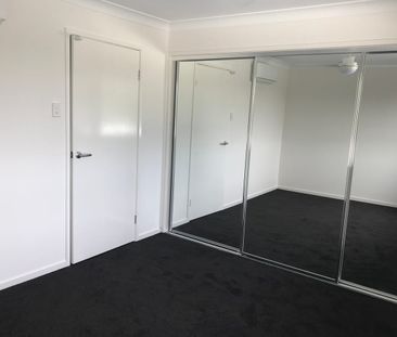 Spacious Terrace Home! - Photo 6