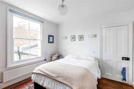 3 bedroom terraced house to rent - Photo 4