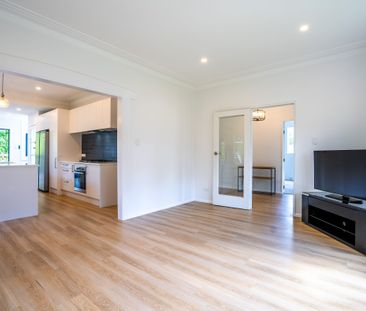 Newly-Renovated Charming 3-Bedroom Villa in New Lynn - Pets Negotia... - Photo 3