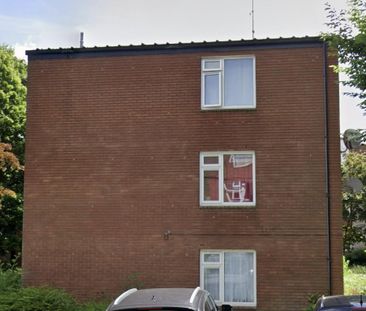 Flat to rent - Photo 1