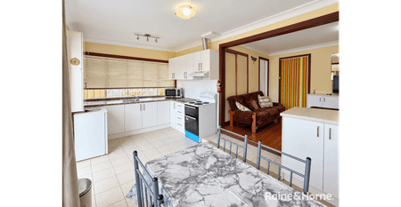 Fully-Furnished Property in a Perfect Location - Photo 4
