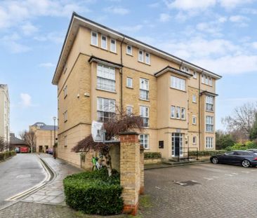 2 bedroom flat in Chiswick - Photo 5