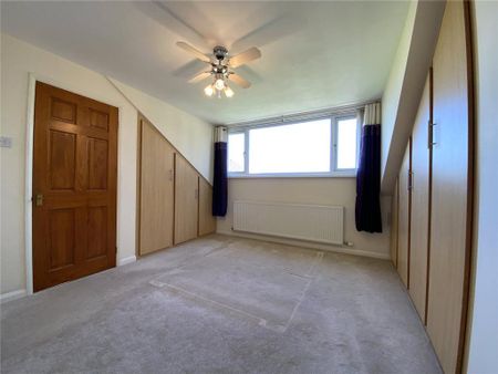 4 bedroom detached house to rent - Photo 5