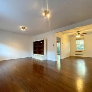 Pointe-St-Charles - Nice 3 1/2 Available - Photo 2