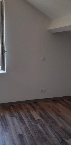 Location Appartement 1 pièce 15m² TOULON 83000 - Photo 1