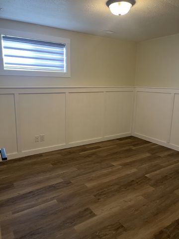 ROSS RESIDENCE 10703 - Lower - Photo 2