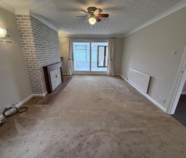 3 bedroom bungalow to rent - Photo 2