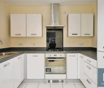 Marmaville Court, Mirfield, West Yorkshire, WF14 - Photo 6