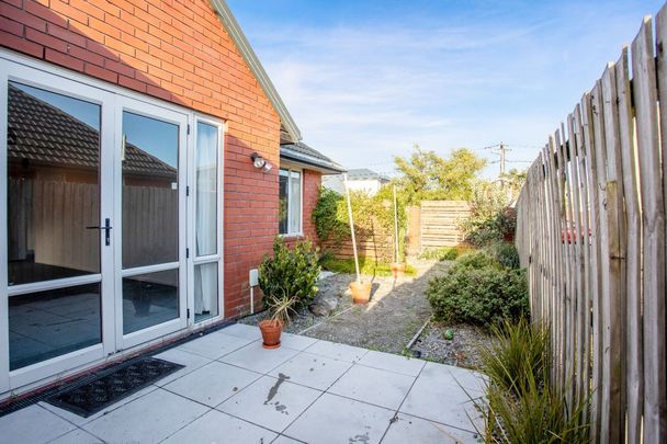 Perfectately positioned - Photo 1