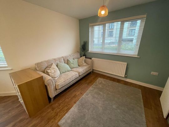 Maizey Road, Swindon - Photo 1