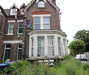 3 Bed Flat, Greenhill Park, NW10 - Photo 3