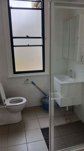 REFURBISHED STUDIO - Photo 5