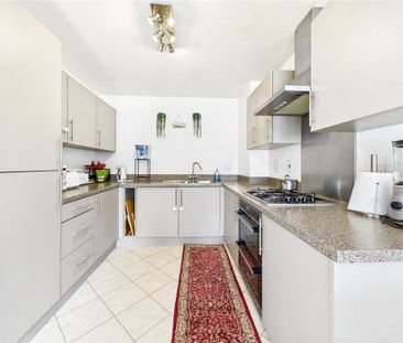 4 bedroom detached house to rent - Photo 1