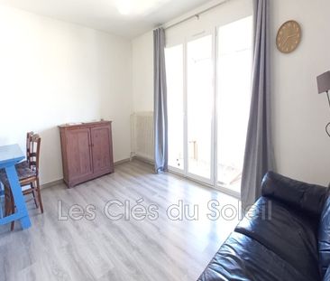 Location appartement studio 27 m² Hyères - Photo 1