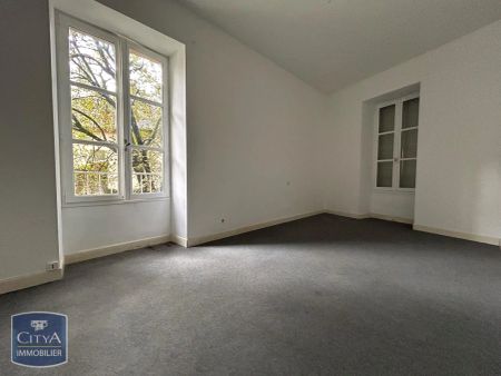 Appartement à louer 4 pièces 101.38m² - Photo 2