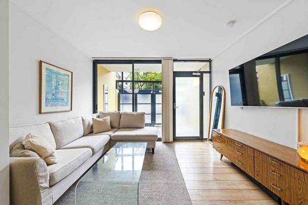 C102/2-6 Mandible Street Alexandria - Photo 1