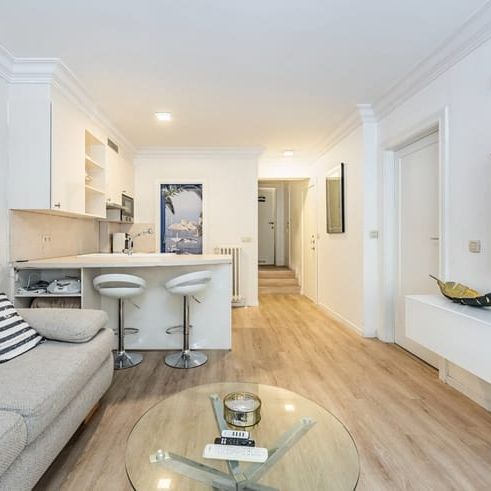 Appartement te huur - Photo 1