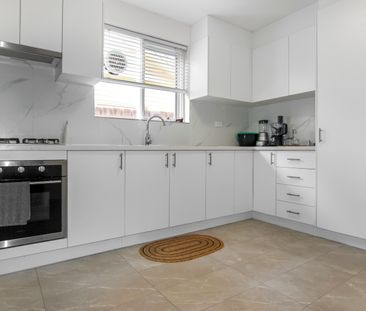 1/37 Comas Grove, Thornbury VIC 3071 - Apartment For Rent | Domain - Photo 3