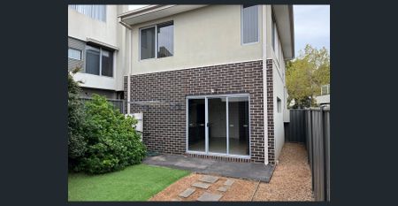 Location Location - Photo 3