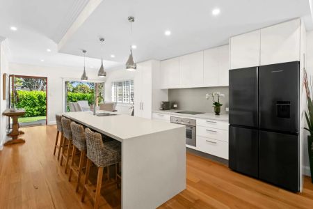 Luxury Family Home for Lease – Freshwater - Photo 4