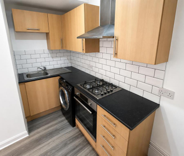 2 bedroom flat to rent - Photo 3