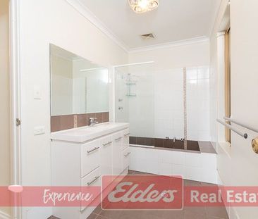 Great Location in a Cul-De-Sac !! - Photo 6