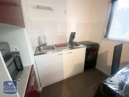 Location Appartement 2 pièces 45m² DENAIN 59220 - Photo 4