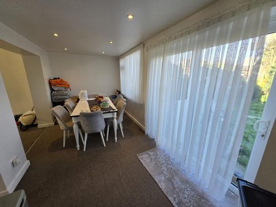 3 bedroom terraced house to rent - Photo 1